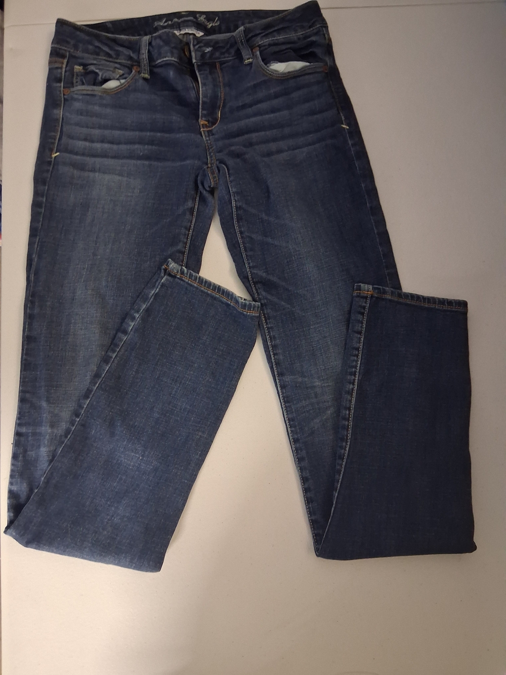American Eagle Outfitters Women's Dark Blue Straight Leg Jeans